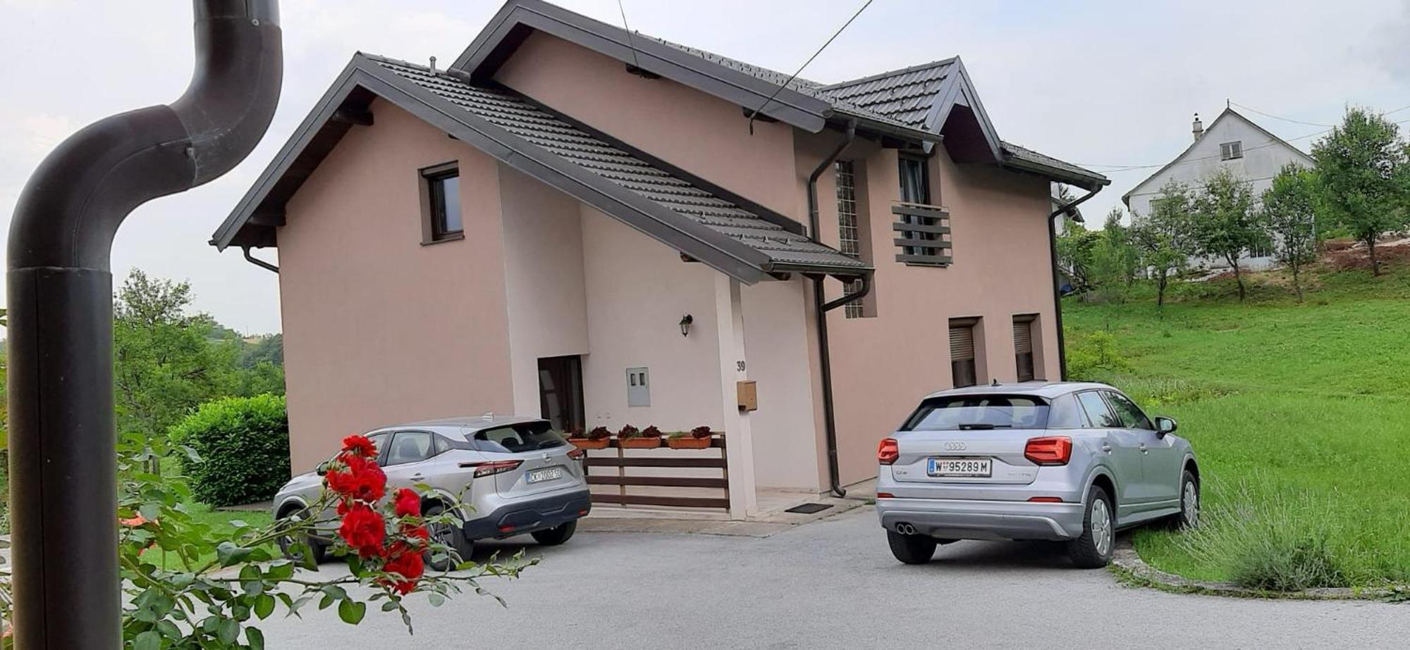 Guest House Tena Szluin Kültér fotó